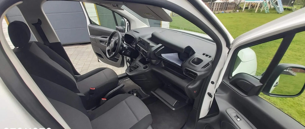 Toyota Proace City Verso cena 72900 przebieg: 65573, rok produkcji 2020 z Oborniki małe 497